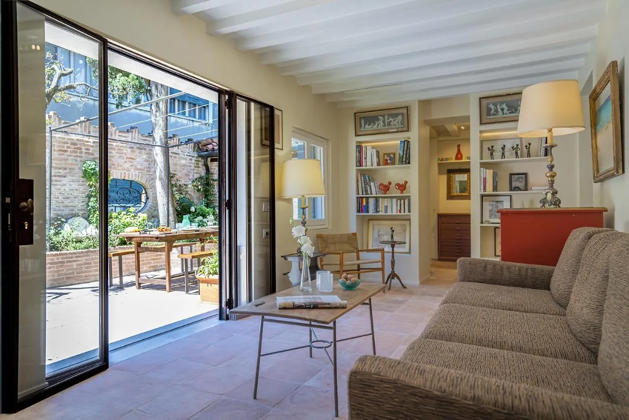 Ca' Minore Secret Garden Venice Apartment